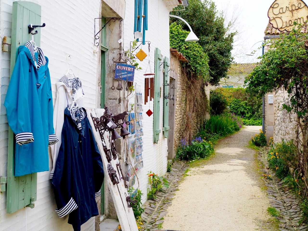 beautiful villages in france