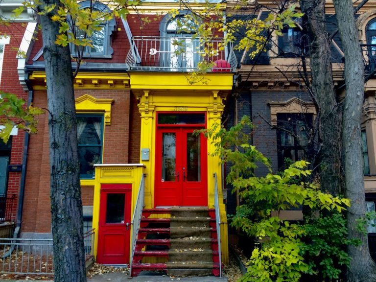 Photos of artsy & beautiful Plateau Mont-Royal