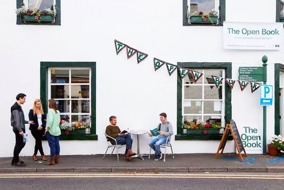 airbnbs in europe bookshop scotland