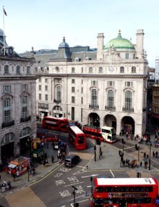 piccadilly-circus