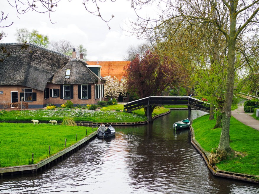 day trip to giethoorn