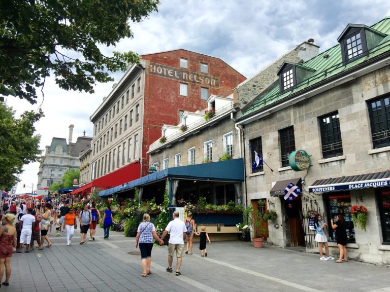 Old Montreal: a walking itinerary with the best streets and sights
