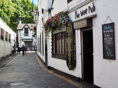 Ashton Lane - gin in Glasgow