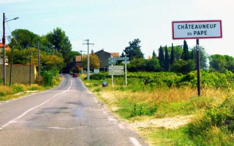 things to do in Châteauneuf-du-Pape, France