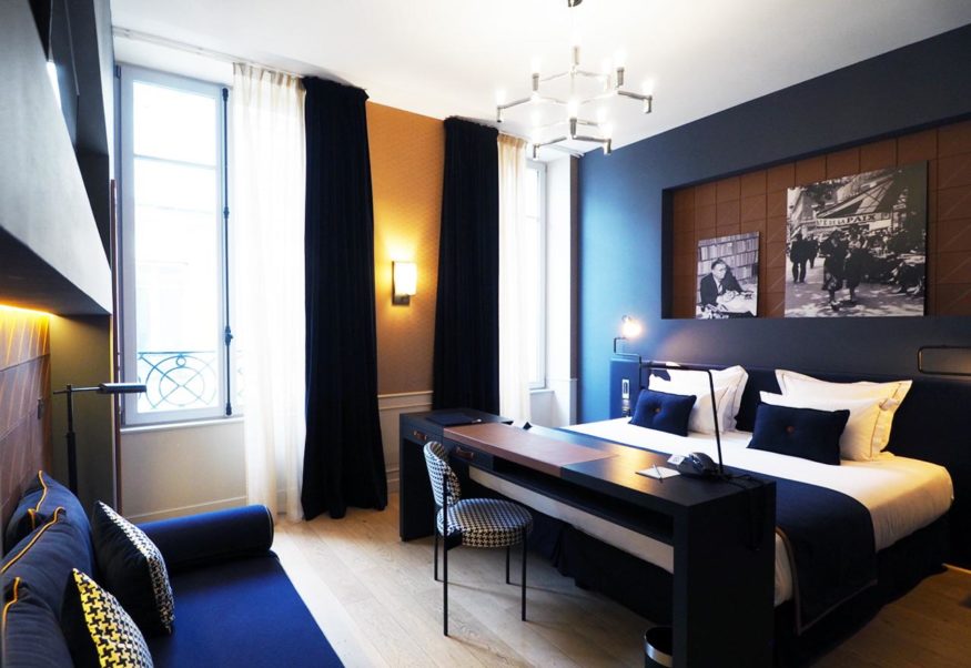 Hotel-Square-Louvois-Large-Hotel-Room-in-Paris