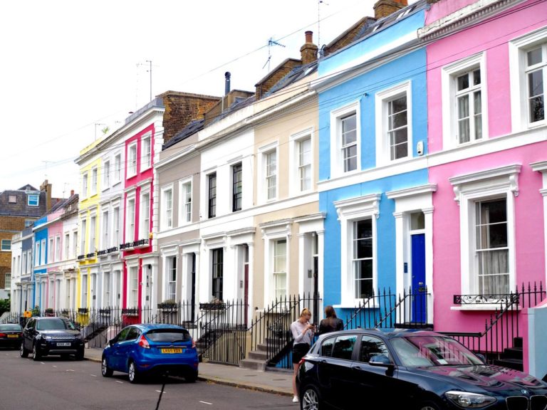 My love letter to Notting Hill and its colourful houses (+ walking itinerary)