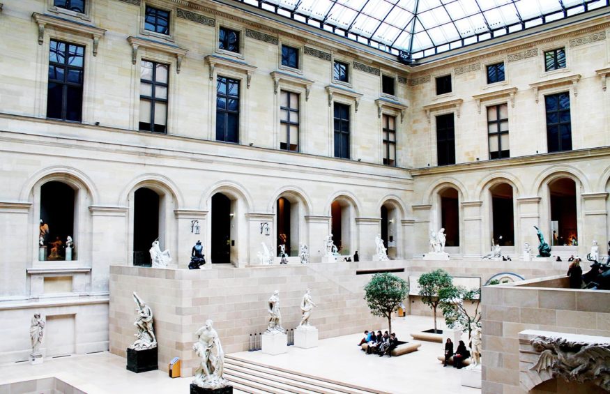 Paris travel tips - visiting the Louvre
