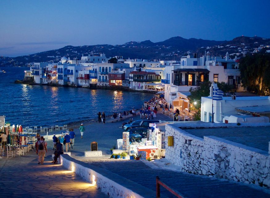 Things to do in Greece - Mykonos nightlife