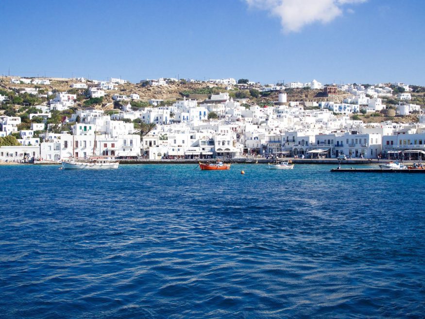 Things to do in Greece - ferry to Mykonos