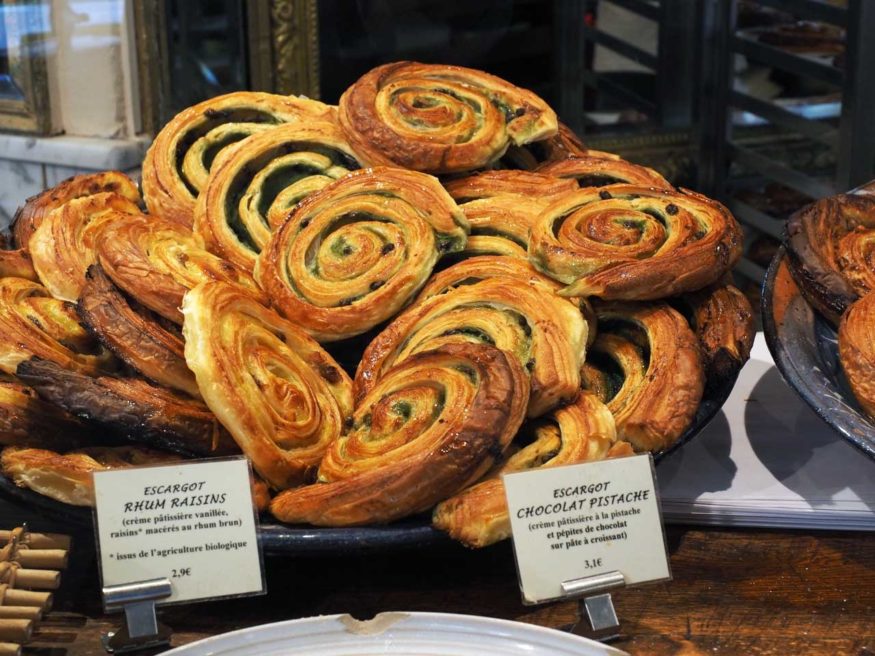 Du-pain-et-des-idées-bakeries-in-Paris